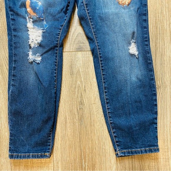 Torrid stretch girlfriend floral tiger high-waist jeans, sz 10 - Picture 7 of 15